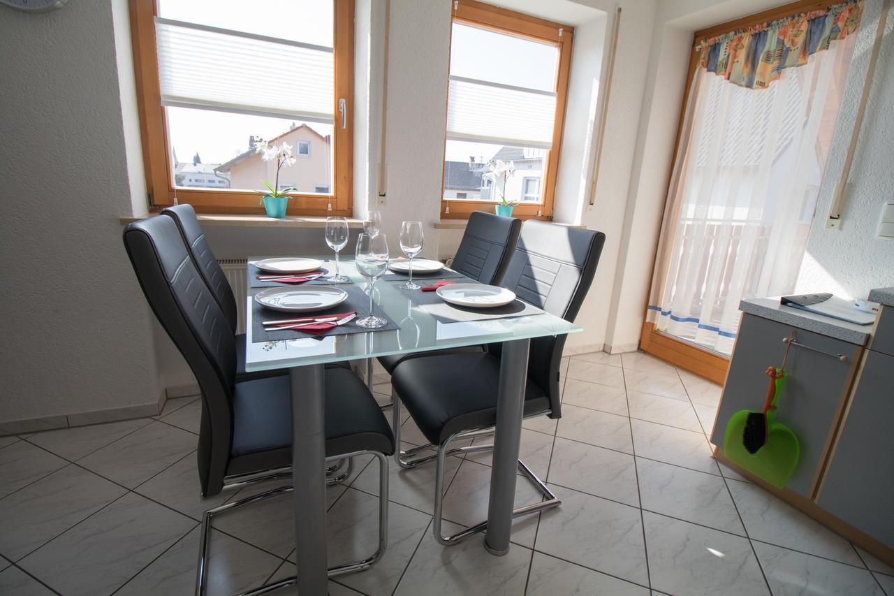 Ferienwohnung Weiher - Naehe Nuernberg / Messe Schwanstetten Екстериор снимка